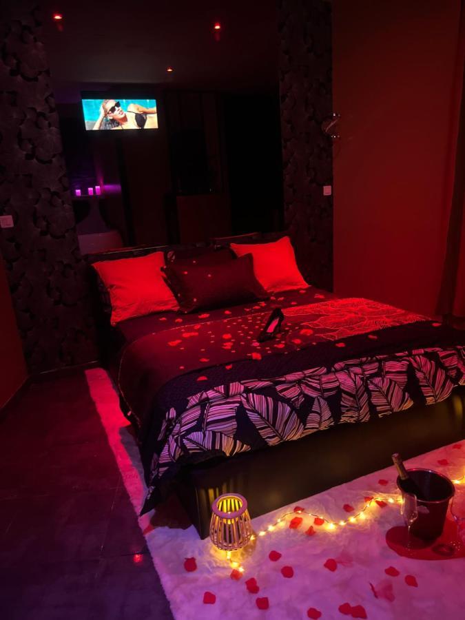 Homesparadise Loveroom Μπεζανσόν Εξωτερικό φωτογραφία
