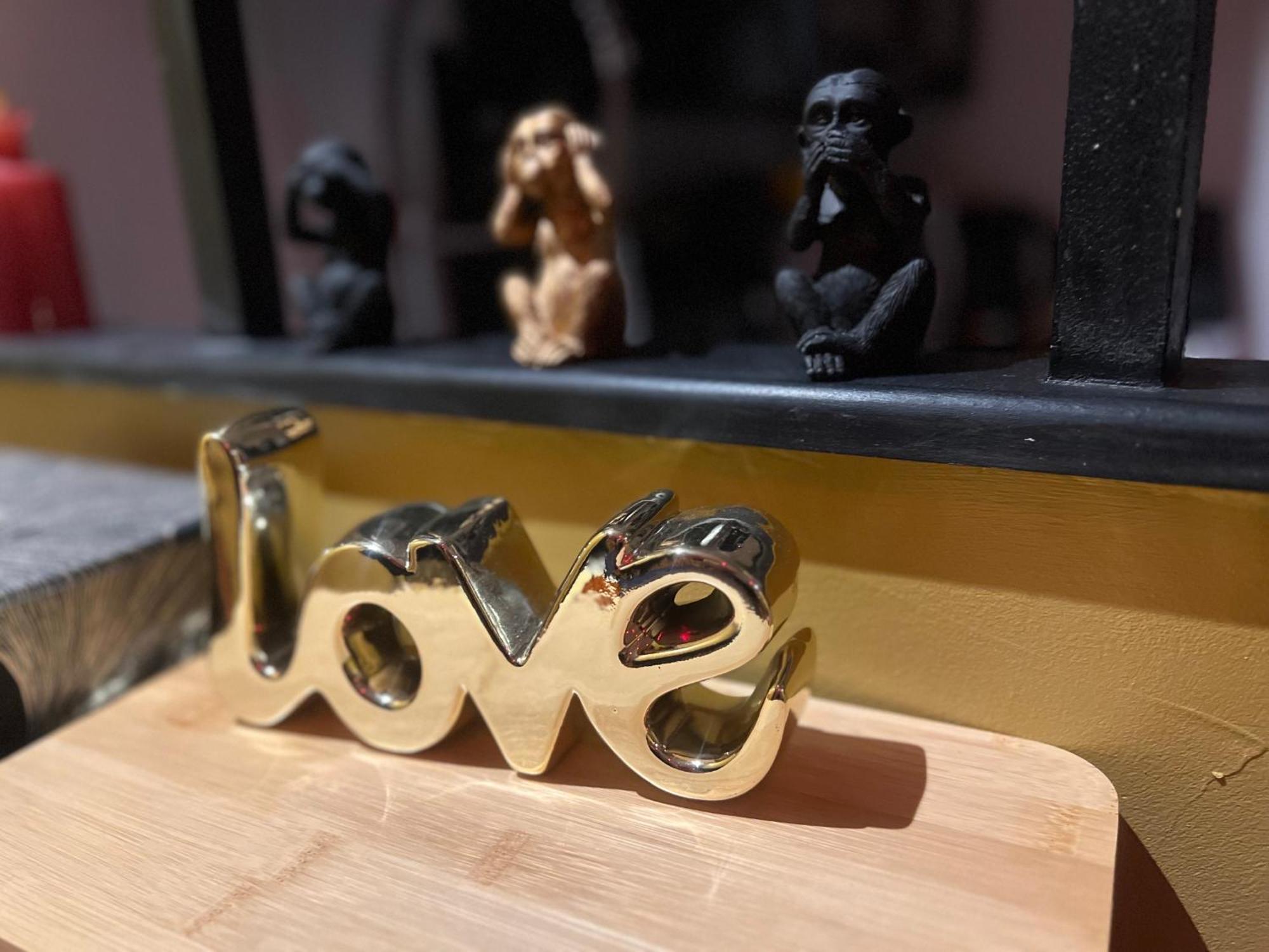 Homesparadise Loveroom Μπεζανσόν Εξωτερικό φωτογραφία